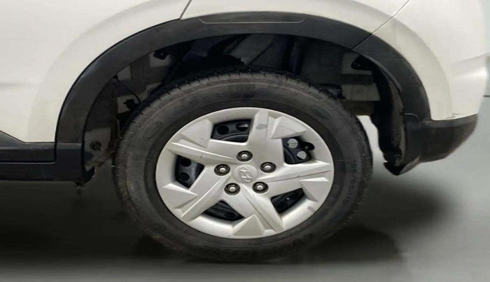 2022 Hyundai VENUE S 1.2, Petrol, Manual, 36,908 km, Left Rear Wheel