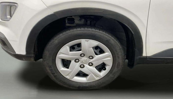 2022 Hyundai VENUE S 1.2, Petrol, Manual, 36,908 km, Left Front Wheel