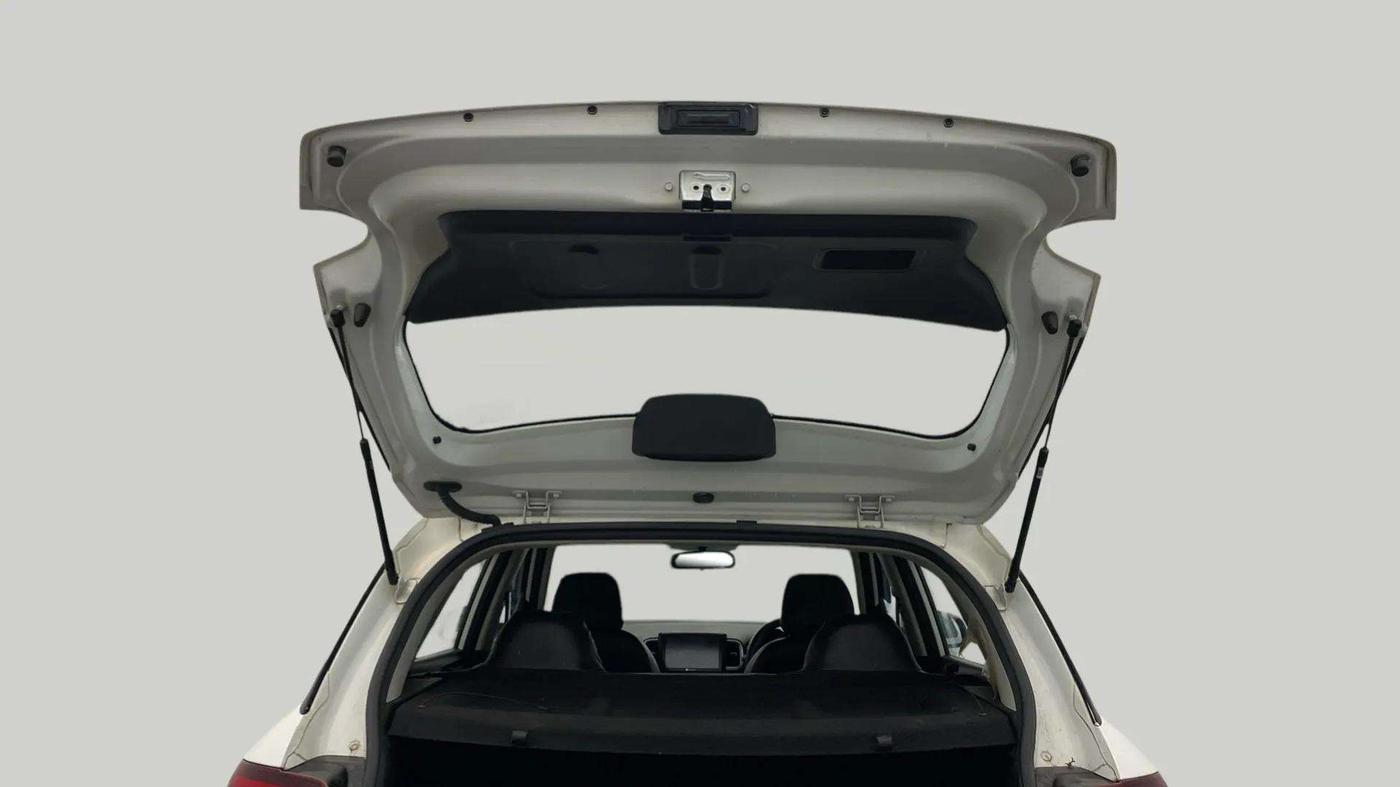 2022 Hyundai VENUE S 1.2, Petrol, Manual, 36,908 km, Boot Door Open