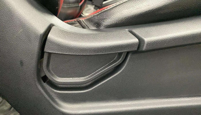 2022 Hyundai VENUE S 1.2, Petrol, Manual, 36,908 km, Driver Side Adjustment Panel