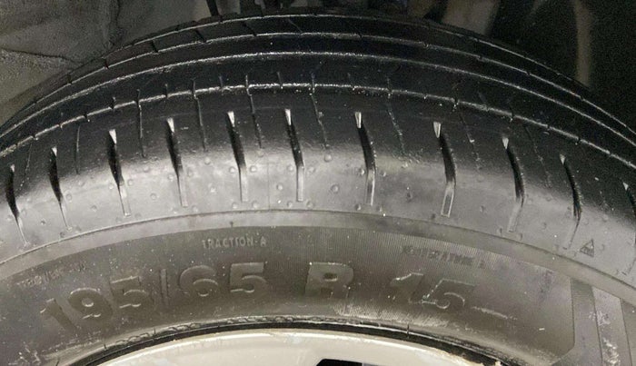 2019 Hyundai VENUE S 1.0 TURBO DCT, Petrol, Automatic, 54,720 km, Right Front Tyre Tread