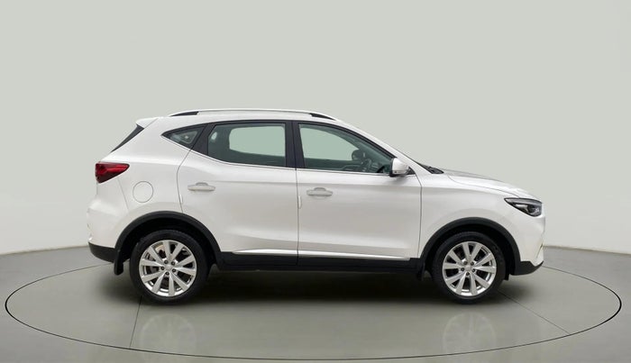 2022 MG ASTOR SUPER EX 1.5 MT, Petrol, Manual, 80,193 km, Right Side View