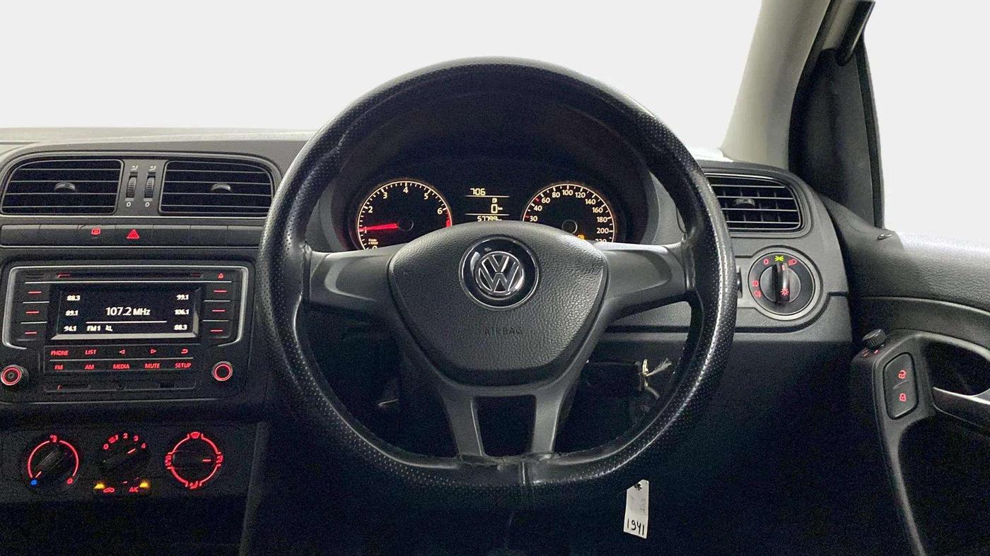 2018 Volkswagen Polo COMFORTLINE 1.0L MPI, Petrol, Manual, 57,790 km, Steering Wheel Close Up