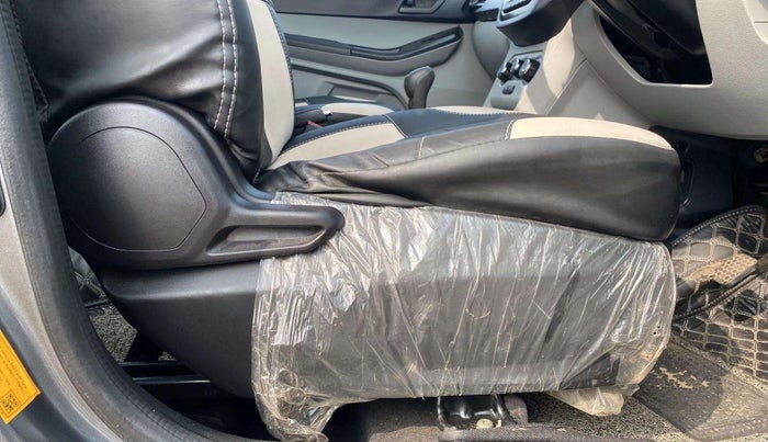 2023 Tata Tiago XM CNG, CNG, Manual, 19,448 km, Driver Side Adjustment Panel