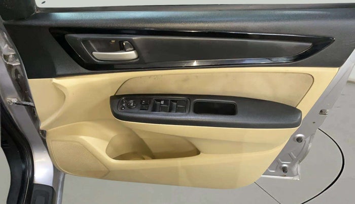 2019 Honda Amaze 1.2L I-VTEC S, Petrol, Manual, 92,326 km, Driver Side Door Panels Control