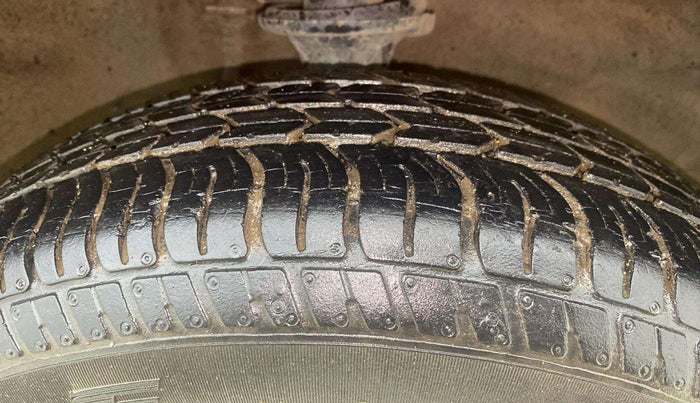 2017 Maruti Alto K10 VXI, Petrol, Manual, 7,712 km, Right Front Tyre Tread