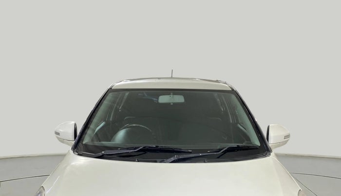 2017 Maruti Swift VXI, CNG, Manual, 65,068 km, Front Windshield