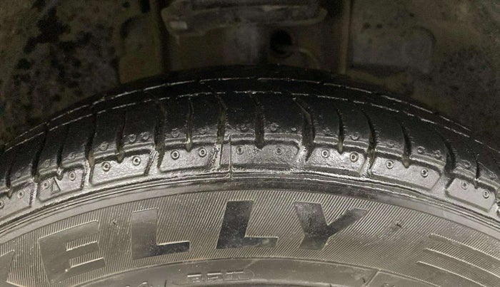 2017 Tata Tiago XTA PETROL, Petrol, Automatic, 56,993 km, Right Front Tyre Tread