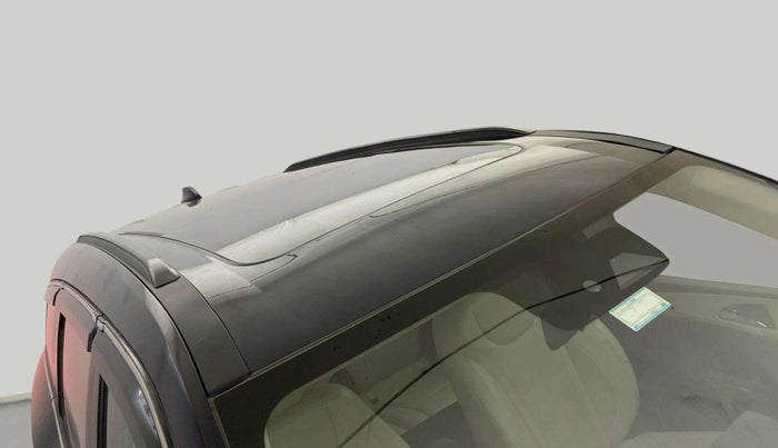 2021 Mahindra XUV700 AX 7 P MT 7 STR, Petrol, Manual, 33,713 km, Roof