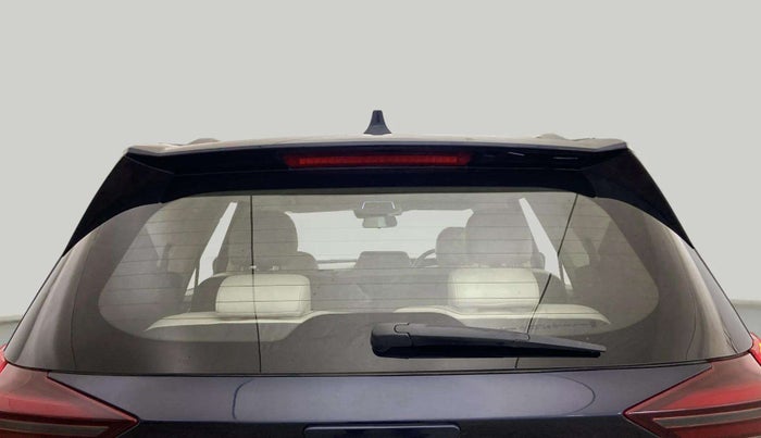 2021 Mahindra XUV700 AX 7 P MT 7 STR, Petrol, Manual, 33,713 km, Rear Windshield