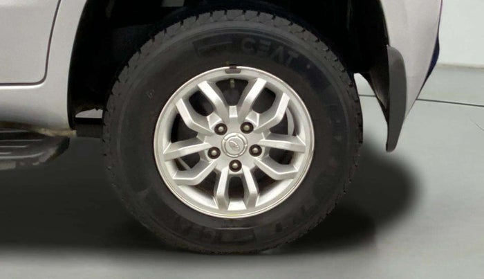 2016 Mahindra TUV300 T8, Diesel, Manual, 95,578 km, Left Rear Wheel