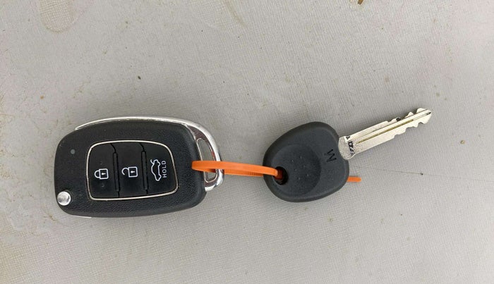 2022 Hyundai GRAND I10 NIOS SPORTZ 1.2 KAPPA VTVT, Petrol, Manual, 16,128 km, Key Close Up