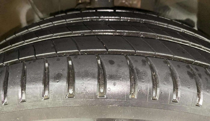 2019 Jeep Compass SPORT PLUS 2.0 DIESEL, Diesel, Manual, 84,362 km, Right Front Tyre Tread