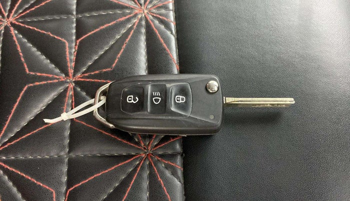 2023 Tata NEXON XMA PLUS SUNROOF DIESEL, Diesel, Automatic, 46,531 km, Key Close Up