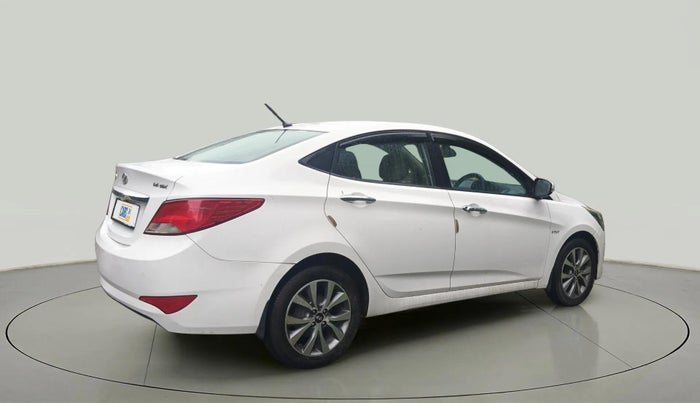 2015 Hyundai Verna FLUIDIC 1.6 VTVT SX, Petrol, Manual, 70,747 km, Right Back Diagonal