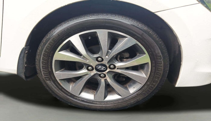 2015 Hyundai Verna FLUIDIC 1.6 VTVT SX, Petrol, Manual, 70,747 km, Right Front Wheel