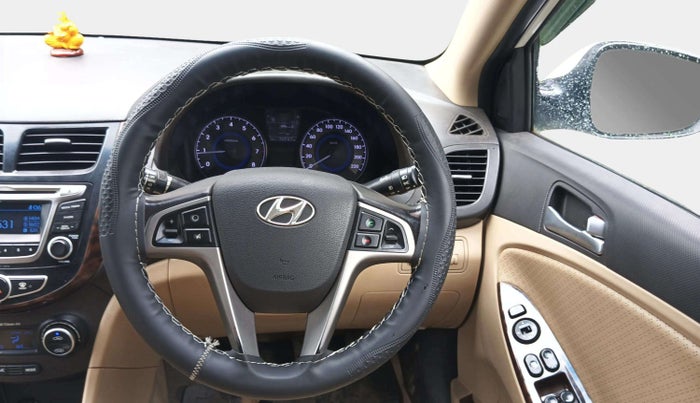2015 Hyundai Verna FLUIDIC 1.6 VTVT SX, Petrol, Manual, 70,747 km, Steering Wheel Close Up