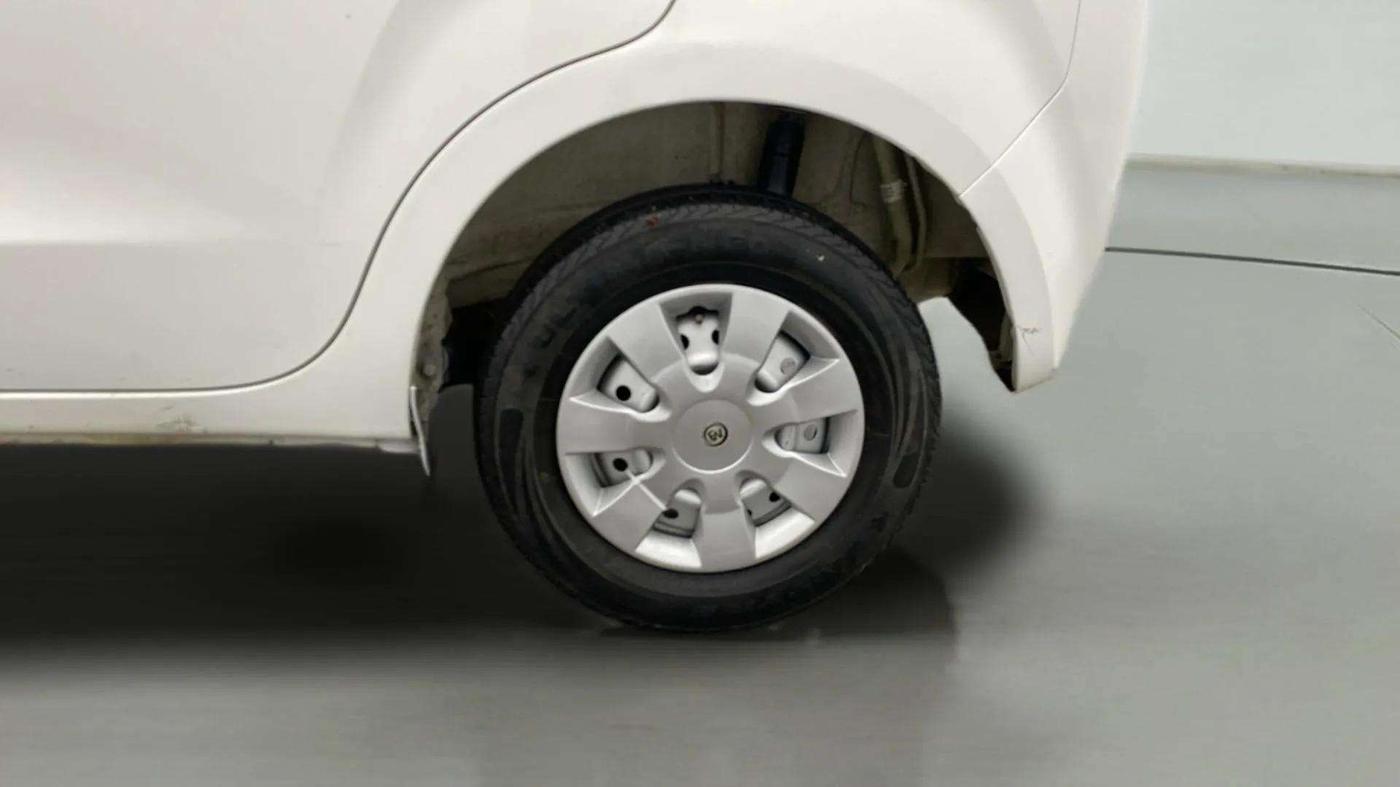 2023 Maruti New Wagon-R LXI 1.0, Petrol, Manual, 45,066 km, Left Rear Wheel