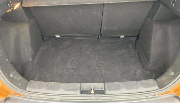 2018 Tata NEXON XZA PLUS DIESEL, Diesel, Automatic, 72,058 km, Boot Inside