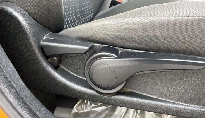 2018 Tata NEXON XZA PLUS DIESEL, Diesel, Automatic, 72,058 km, Driver Side Adjustment Panel