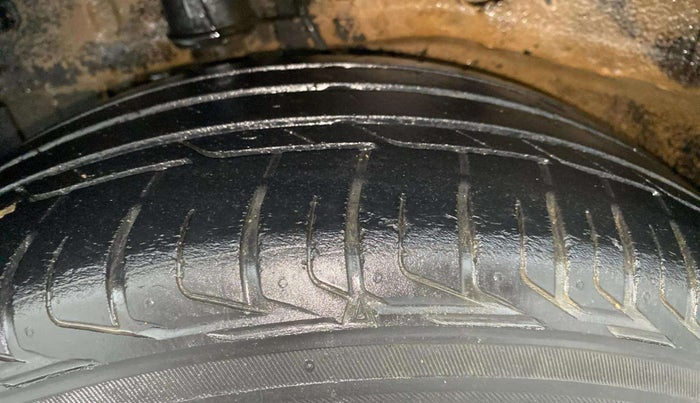 2018 Tata NEXON XZA PLUS DIESEL, Diesel, Automatic, 72,058 km, Right Rear Tyre Tread