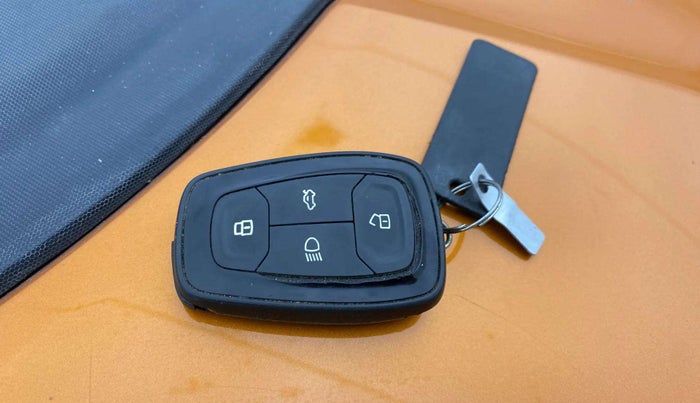 2018 Tata NEXON XZA PLUS DIESEL, Diesel, Automatic, 72,058 km, Key Close Up
