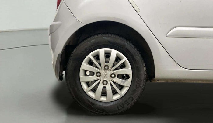 2013 Hyundai i10 SPORTZ 1.2 AT, CNG, Automatic, 89,023 km, Right Rear Wheel