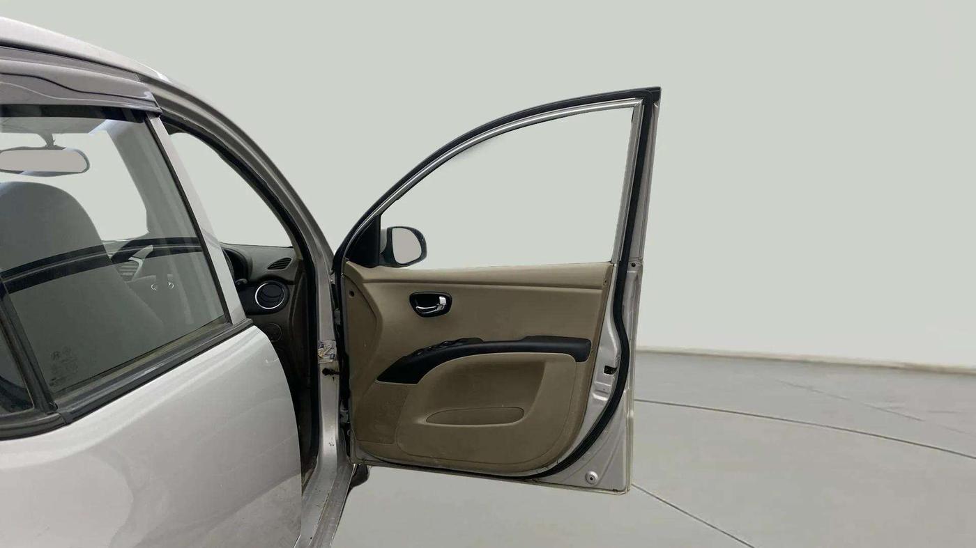 2013 Hyundai i10 SPORTZ 1.2 AT, Petrol, Automatic, 89,634 km, RHS Front Door