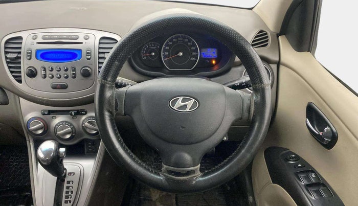 2013 Hyundai i10 SPORTZ 1.2 AT, CNG, Automatic, 89,023 km, Steering Wheel Close Up