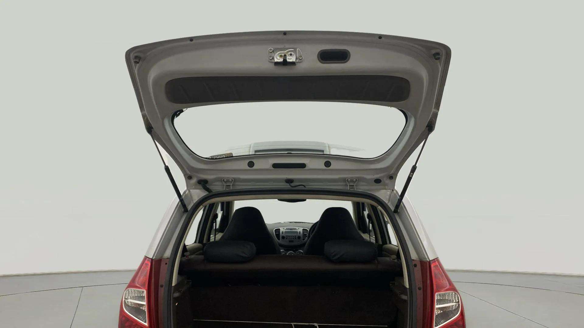 Boot-Open-Top-Half-View-43