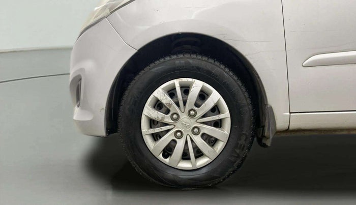 2013 Hyundai i10 SPORTZ 1.2 AT, CNG, Automatic, 89,023 km, Left Front Wheel