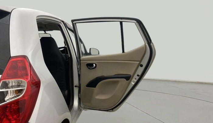 2013 Hyundai i10 SPORTZ 1.2 AT, CNG, Automatic, 89,023 km, RHS Rear Door