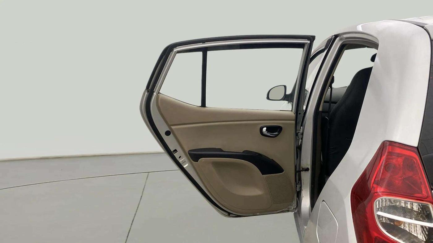 2013 Hyundai i10 SPORTZ 1.2 AT, Petrol, Automatic, 89,634 km, LHS Rear Door