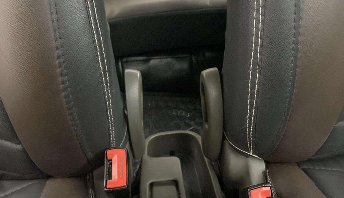 2013 Hyundai i10 SPORTZ 1.2 AT, CNG, Automatic, 89,023 km, Driver Side Adjustment Panel