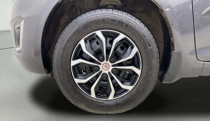 2016 Maruti Swift VXI, Petrol, Manual, 92,357 km, Left Front Wheel