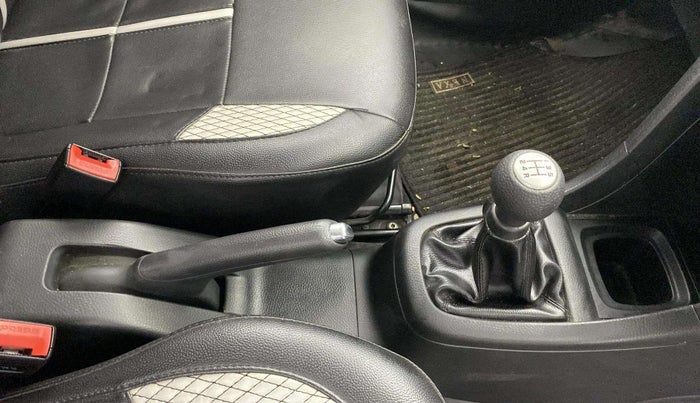 2016 Maruti Swift VXI, Petrol, Manual, 92,357 km, Gear Lever