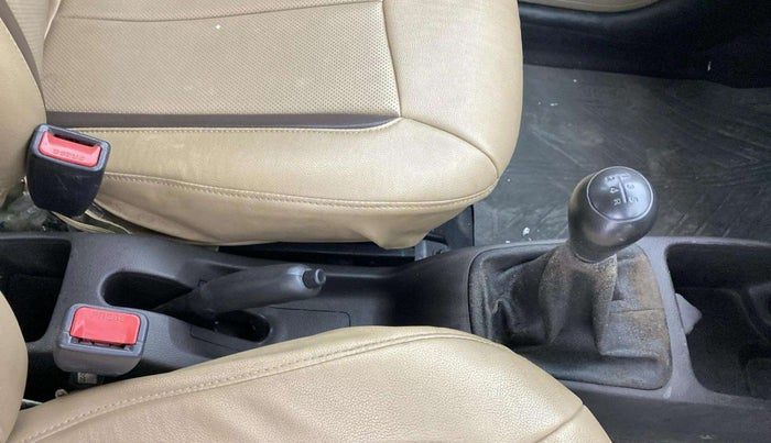 2012 Hyundai Eon ERA +, Petrol, Manual, 1,25,175 km, Gear Lever
