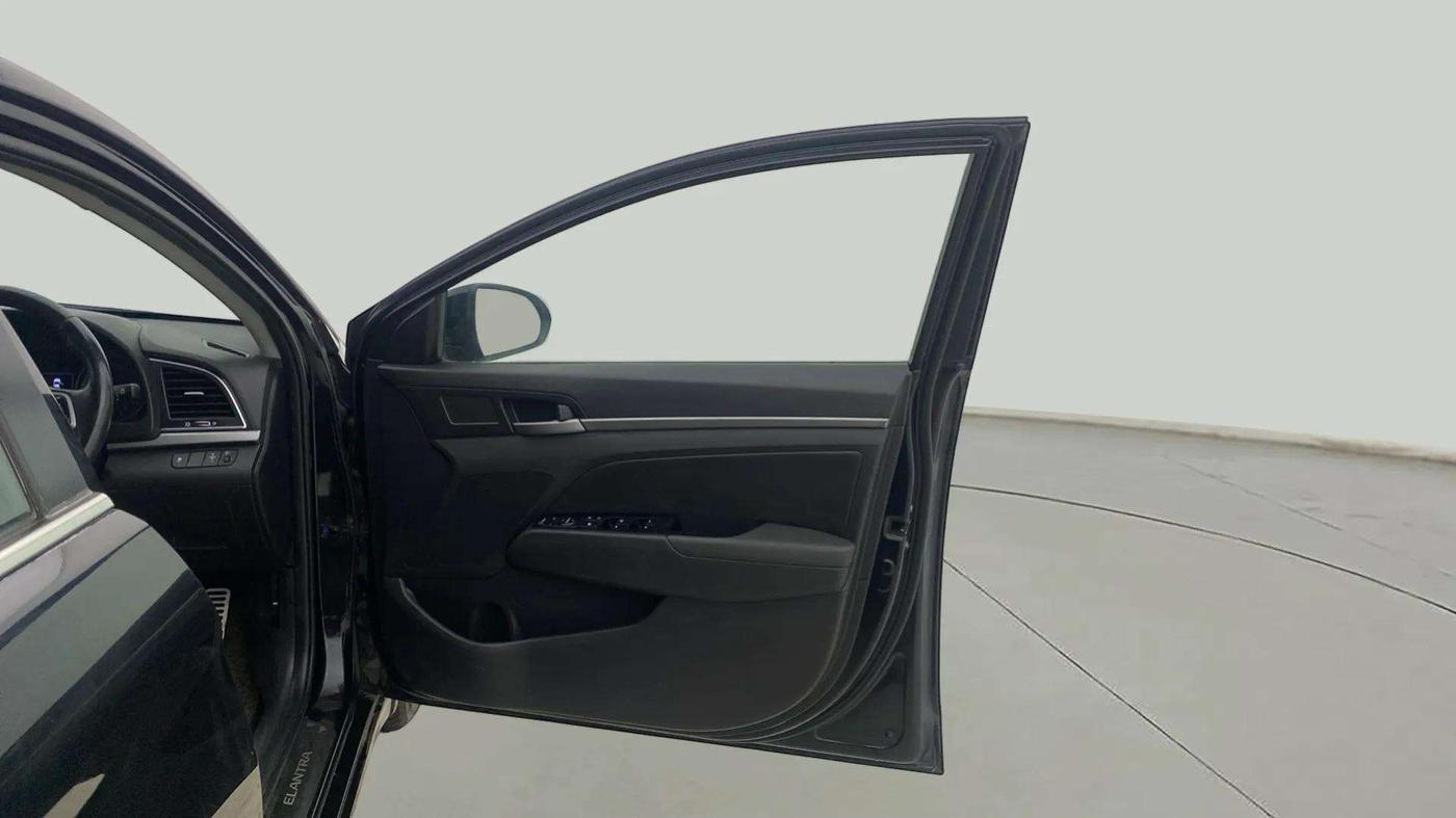 2017 Hyundai New Elantra 2.0 SX(O) AT PETROL, Petrol, Automatic, 73,077 km, RHS Front Door