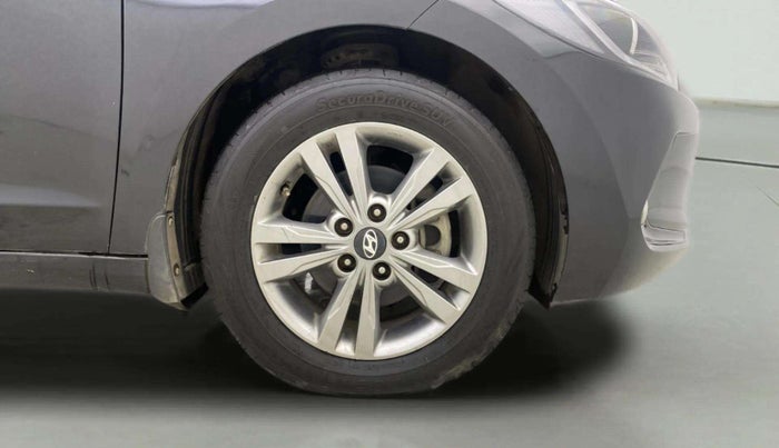 2017 Hyundai New Elantra 2.0 SX(O) AT PETROL, Petrol, Automatic, 73,077 km, Right Front Wheel