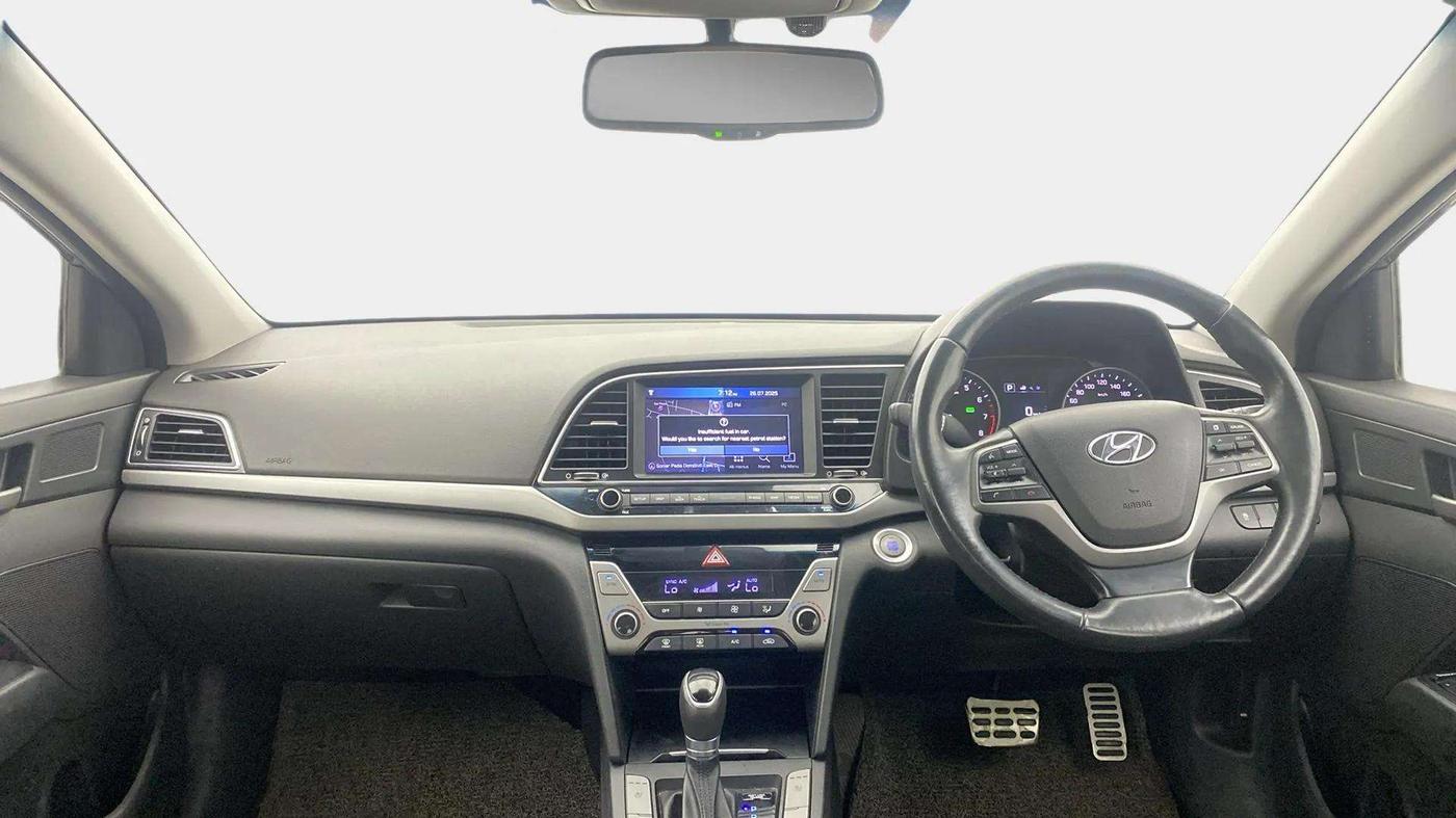 2017 Hyundai New Elantra 2.0 SX(O) AT PETROL, Petrol, Automatic, 73,077 km, Dashboard