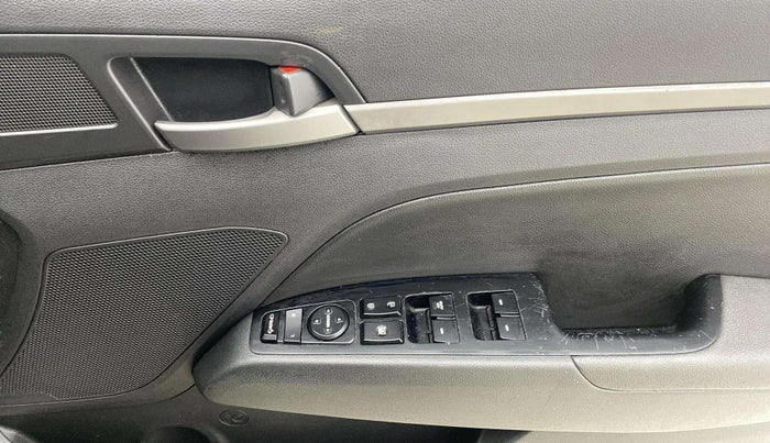 2017 Hyundai New Elantra 2.0 SX(O) AT PETROL, Petrol, Automatic, 73,077 km, Driver Side Door Panels Control