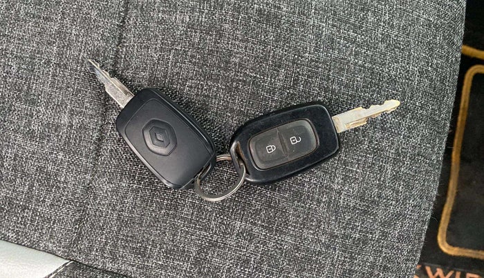 2016 Renault Kwid RXT 0.8, Petrol, Manual, 35,196 km, Key Close Up