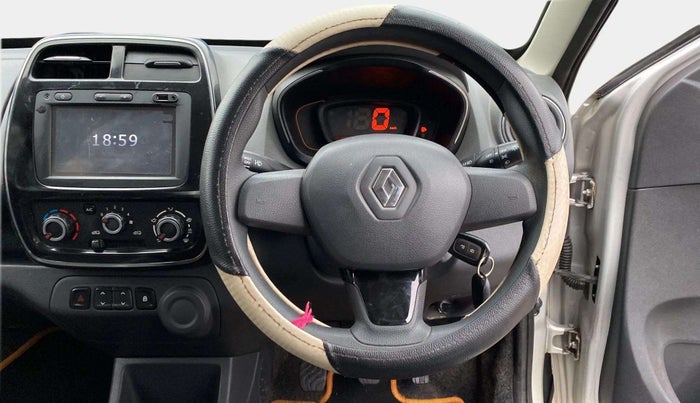 2016 Renault Kwid RXT 0.8, Petrol, Manual, 35,196 km, Steering Wheel Close Up
