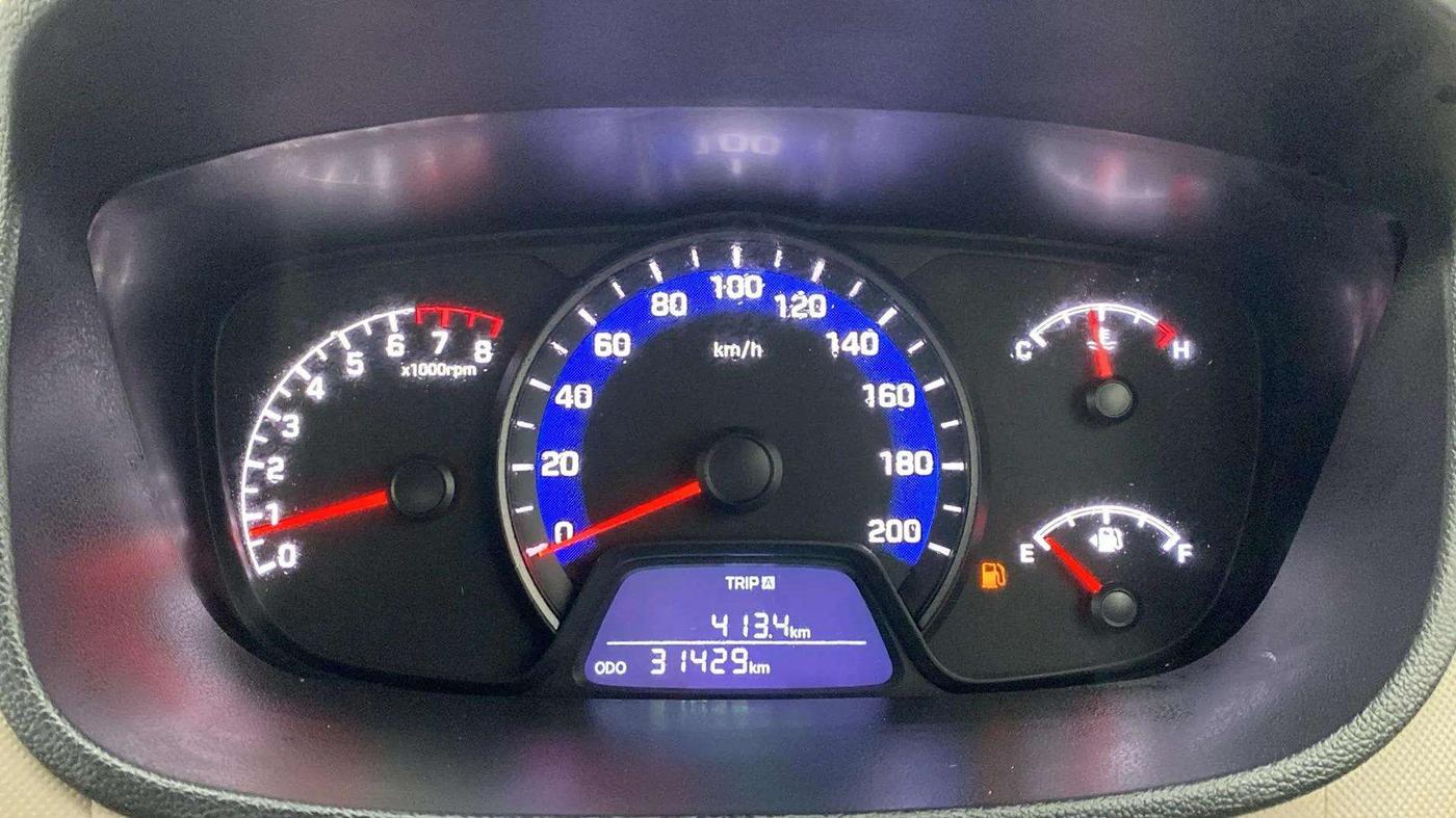2019 Hyundai Xcent SX 1.2, Petrol, Manual, 31,452 km, Odometer Image