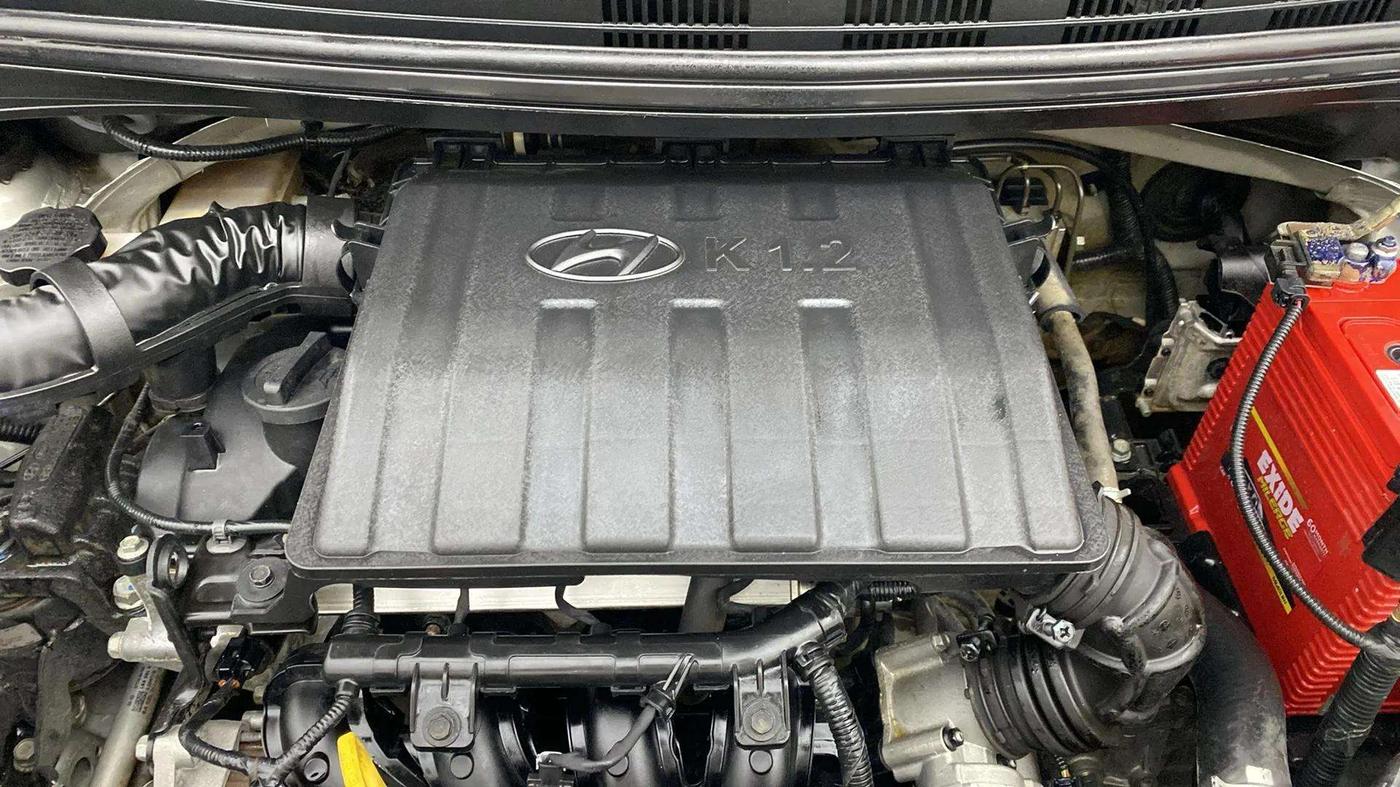 2019 Hyundai Xcent SX 1.2, Petrol, Manual, 31,452 km, Engine View