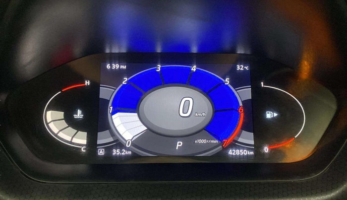 2021 Nissan MAGNITE XV PREMIUM TURBO CVT, Petrol, Automatic, 42,815 km, Odometer Image
