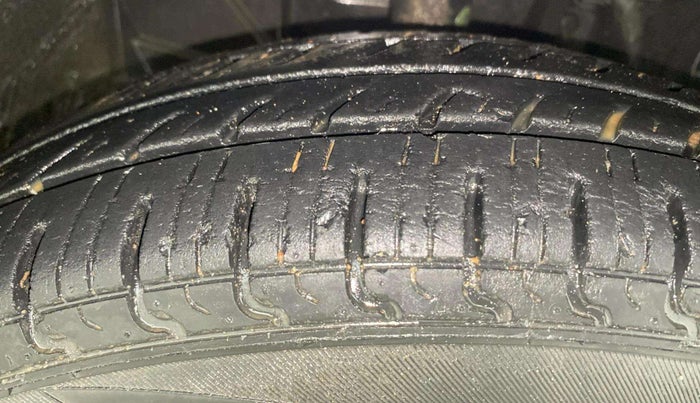 2018 Datsun Redi Go T(O) 1.0, Petrol, Manual, 31,108 km, Right Front Tyre Tread