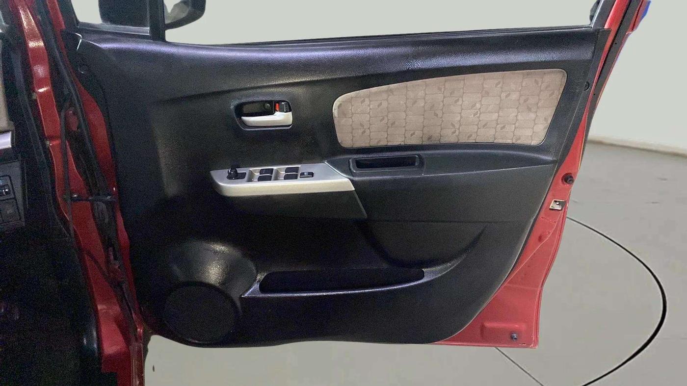 2013 Maruti Wagon R 1.0 VXI, Petrol, Manual, 47,435 km, Driver Side Door Panels Control