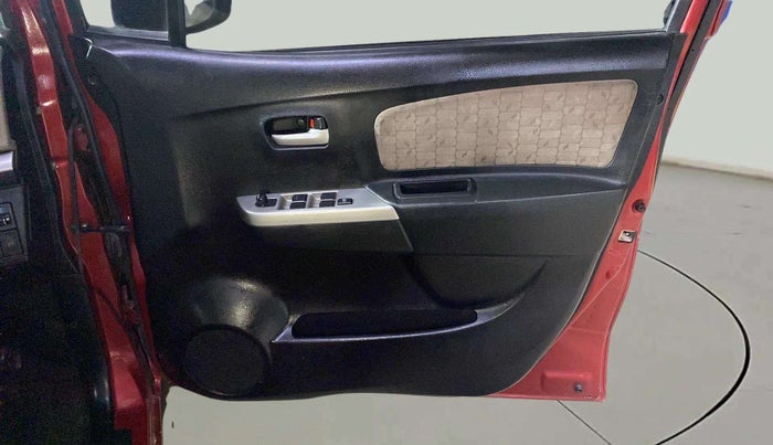 2013 Maruti Wagon R 1.0 VXI, Petrol, Manual, 47,435 km, Driver Side Door Panels Control