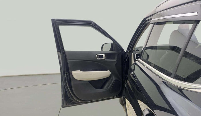 2024 Hyundai VENUE S (O) Plus 1.2 Petrol , Petrol, Manual, 4,073 km, LHS Front Door
